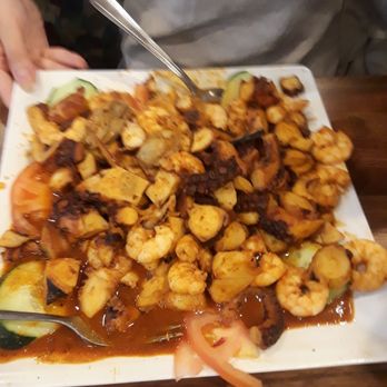 Los Magueyes - Birthday Celebration!!!! - Seafood Near Me - Burbank, Illinois