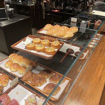 Starbucks Reserve Roastery - Pastries - Coffee Roasteries Near Me - New York, New York