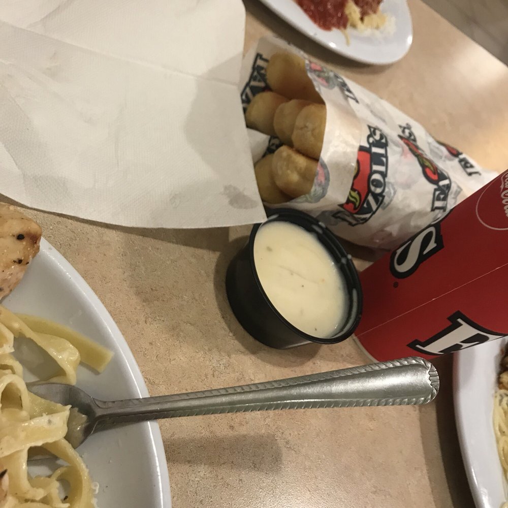 Fazoli's - Bread sticks with Alfredo sauce - Pizza Near Me - San Antonio, Texas Fazoli's - Bread sticks with Alfredo sauce - Pizza Near Me - San Antonio, Texas