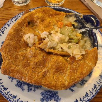 Cracker Barrel Old Country Store - Delicious  Chicken Pot Pie - American Near Me - Mount Holly, New Jersey