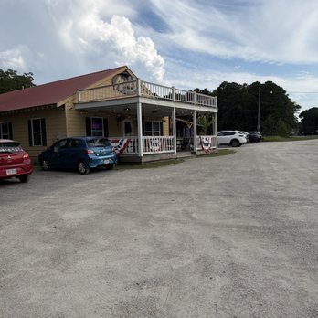 Amicis - Outside - Pizza Near Me - Suffolk, Virginia Amicis - Outside - Pizza Near Me - Suffolk, Virginia