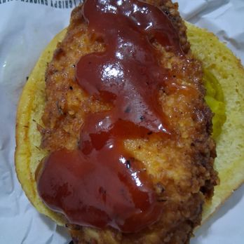 PDQ Chicken - Choice sauce (honey bbq) complements the sandwich - Salad Near Me - Pompano Beach, Florida
