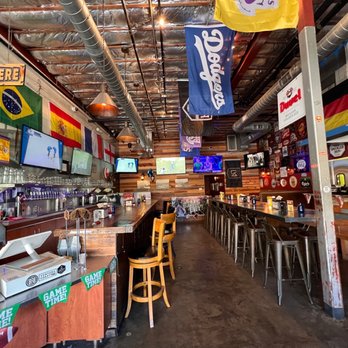 Link N Hops - Quick glimpse inside - Beer Bar Near Me - Los Angeles, California Link N Hops - Quick glimpse inside - Beer Bar Near Me - Los Angeles, California