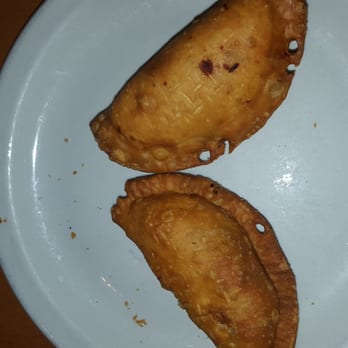 Empanada Mama - Hell's Kitchen - Chicken empanada and chicken with broccoli empanada - Latin American Near Me - New York, New York