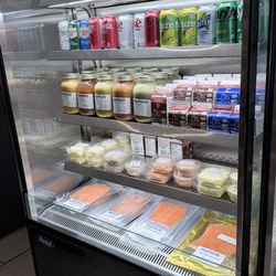 Bagel World Thornhill - Drinks refrigerator