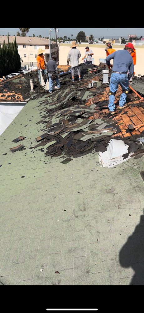 Slide of Roofing Folgar