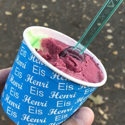 Eis Henri