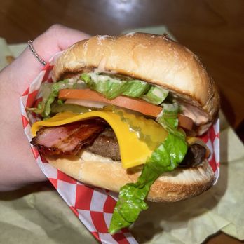 Market Diner - Lunch Bacon Cheeseburger - American Near Me - Seattle, Washington