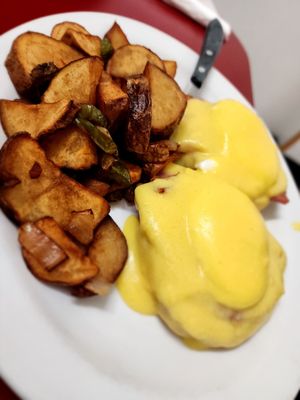 Copper Skillet Courtyard by null