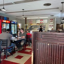 Quatman Cafe