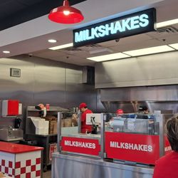 Five Guys - Counter