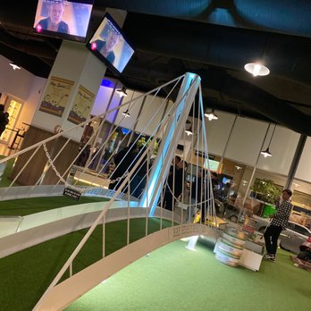 Tipsy Putt - Pubs Near Me - Emeryville, California