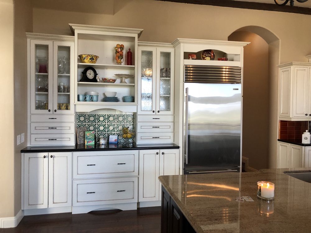 Slide of Valdez Construction Roofing