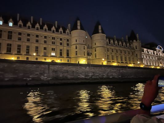 Vedettes du Pont Neuf by null