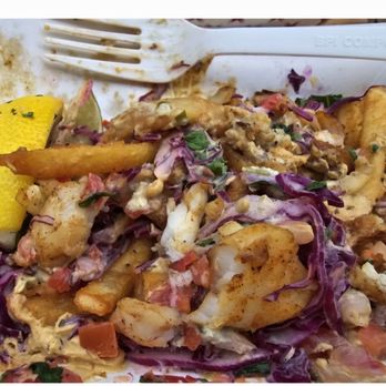 Deckhand Dave's Fish Tacos - Grizzly bear Halibut trash fries are delicious - Food Trucks Near Me - Juneau, Alaska