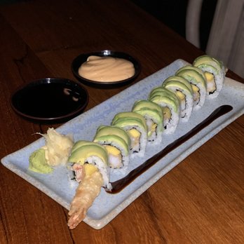 Komodo Miami - Dragon Roll (~$26). - Asian Fusion Near Me - Miami, Florida