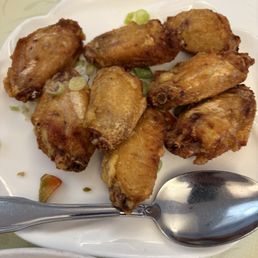 Salt and pepper chicken wings Salt and pepper chicken wings