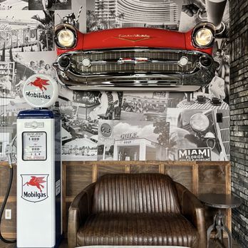 Vintage Auto Spa and Bistro Cafe - Entrance to cafe - Car Wash Near Me - Miami, Florida Vintage Auto Spa and Bistro Cafe - Entrance to cafe - Car Wash Near Me - Miami, Florida