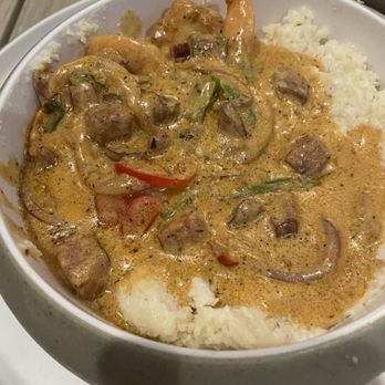 24 Coastal Grill - Shrimp and grits - Bars Near Me - Jekyll Island, Georgia