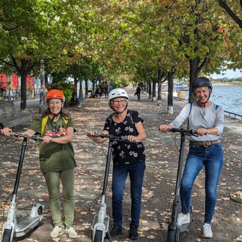 Toonie Tours - Toronto Scooter Tour - Walking Tours Near Me Toonie Tours - Toronto Scooter Tour - Walking Tours Near Me