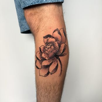 Full Circle Tattoo - Lotus Flower Tattoo - Tattoo Near Me - San Diego, California Full Circle Tattoo - Lotus Flower Tattoo - Tattoo Near Me - San Diego, California