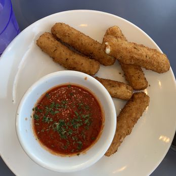 Billy's Chowder House - Mozarella Sticks - Seafood Near Me - Wells, Maine Billy's Chowder House - Mozarella Sticks - Seafood Near Me - Wells, Maine