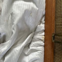 Annapolis Royal Inn - Soiled bedsheets crammed in another drawer.