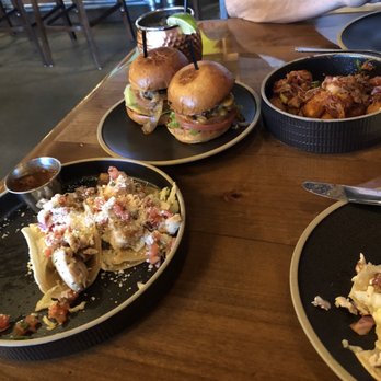 The Hub Eats & Drinks - American Near Me - Sacramento, California