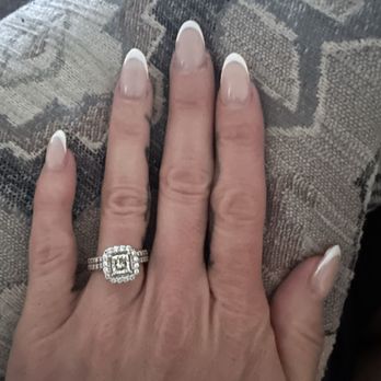 Riches Nail Spa - Nail Salons Near Me - Bakersfield, California Riches Nail Spa - Nail Salons Near Me - Bakersfield, California