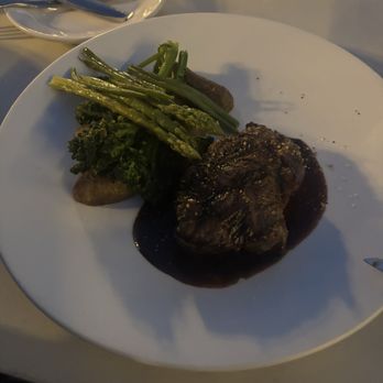Terrasse William Gray - Manhattan cut steak - Bars Near Me - Montreal, Quebec Terrasse William Gray - Manhattan cut steak - Bars Near Me - Montreal, Quebec