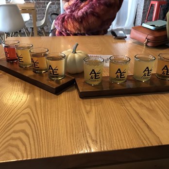 Ash & Elm Cider - Flights - Cideries Near Me - Indianapolis, Indiana Ash & Elm Cider - Flights - Cideries Near Me - Indianapolis, Indiana