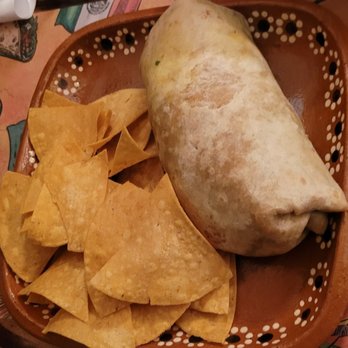 Avocado Cafe Lee - Burrito Tinga - Mexican Near Me - Lee, Massachusetts