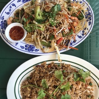 Pho Chau Restaurant - Crispy Noodles and Vietnamese Fried Rice - Vietnamese Near Me - Dallas, Texas