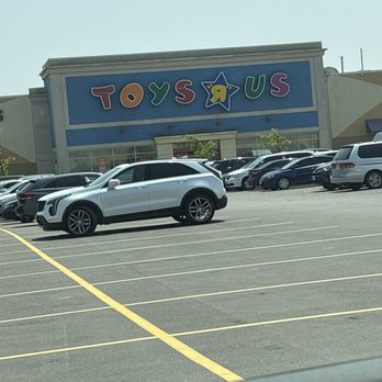 Toys"R"Us - Toys R Us at Vaughan Mills - Children's Clothing Near Me - Vaughan, Ontario Toys"R"Us - Toys R Us at Vaughan Mills - Children's Clothing Near Me - Vaughan, Ontario