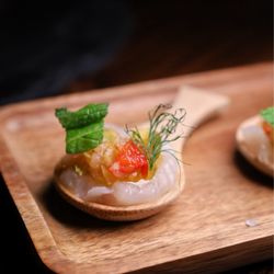 O-Ku - Hotate Crudo @tiffhuangry