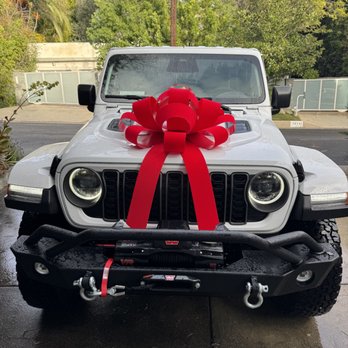 World Famous 4x4 - Warn winch and new bumper install with fog light move. - Auto Repair Near Me - Burbank, California World Famous 4x4 - Warn winch and new bumper install with fog light move. - Auto Repair Near Me - Burbank, California