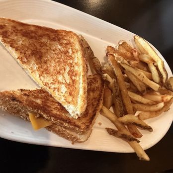Della J's Delectables - Kids Grilled Cheese w/ Fries - Southern Near Me - Alexandria, Virginia Della J's Delectables - Kids Grilled Cheese w/ Fries - Southern Near Me - Alexandria, Virginia