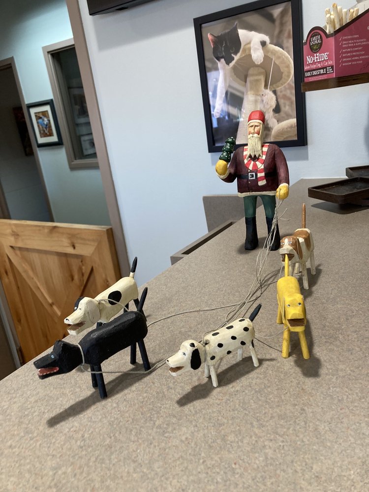 LUCKY DOG LODGE Updated September 2024 13 Reviews 420 NW 70th St