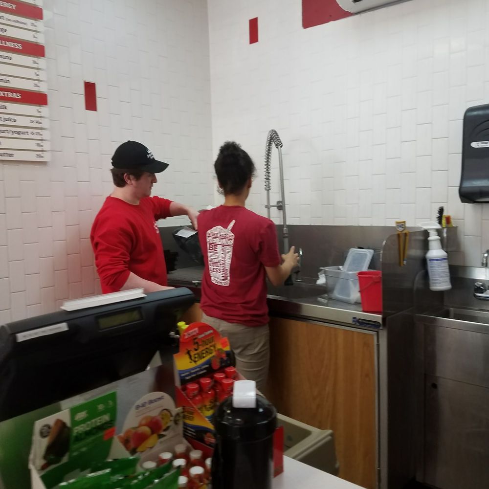 Smoothie King - My smoothie being made. - Health Markets Near Me - Towson, Maryland Smoothie King - My smoothie being made. - Health Markets Near Me - Towson, Maryland