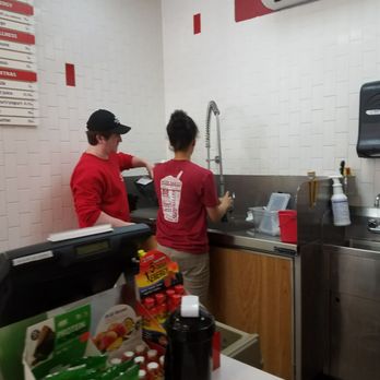 Smoothie King - My smoothie being made. - Health Markets Near Me - Towson, Maryland Smoothie King - My smoothie being made. - Health Markets Near Me - Towson, Maryland