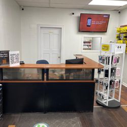 UniverCell - Reception of UniverCell Whitby