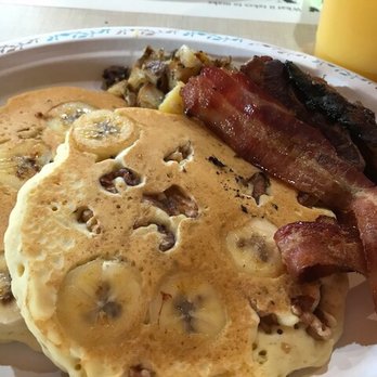 Benton's Sugar Shack - Breakfast & Brunch Near Me - Thornton, New Hampshire Benton's Sugar Shack - Breakfast & Brunch Near Me - Thornton, New Hampshire