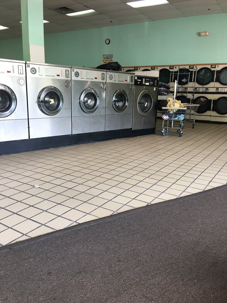 LAUNDRY ROOM PLUS Updated June 2024 3 Condlin Dr, Randolph