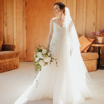 Le Caprice - Sewing & Alterations Near Me - Sunnyvale, California