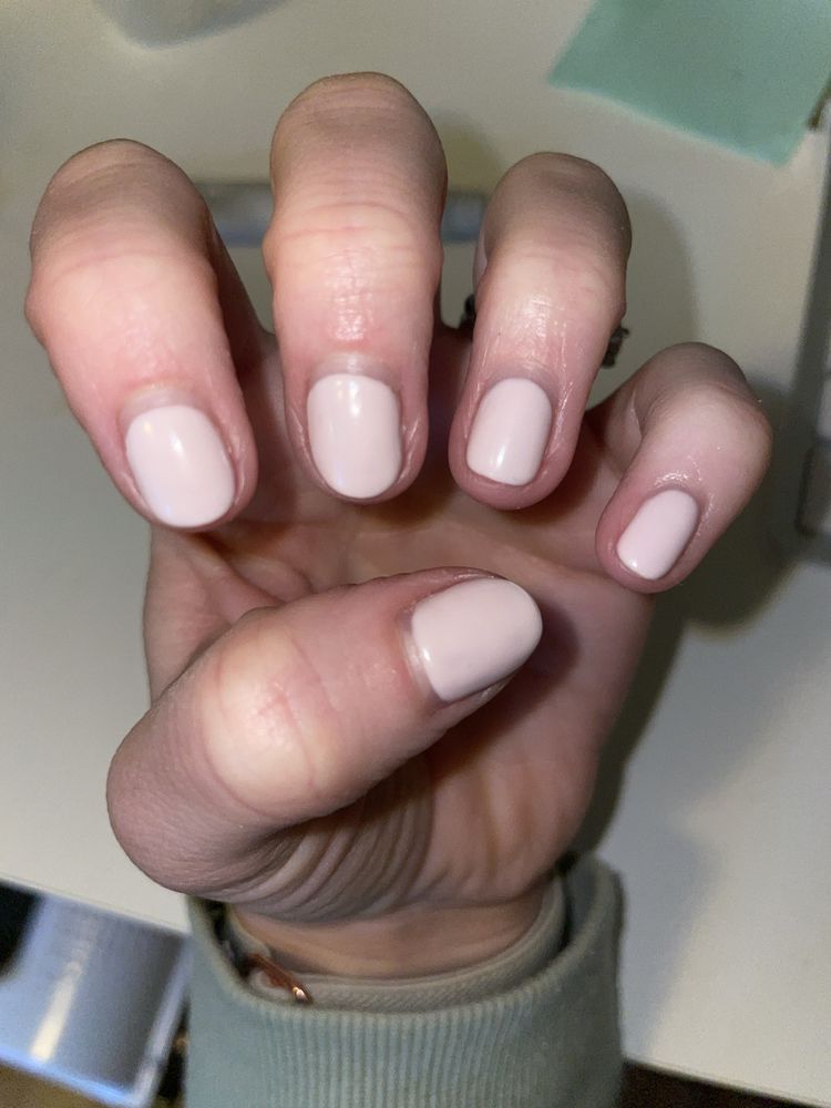Luxotic Nail Bar Logo