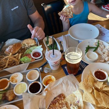 BJ's Restaurant & Brewhouse - Pretty much a little bit of everything ! - New American Near Me - Upper Saint Clair, Pennsylvania