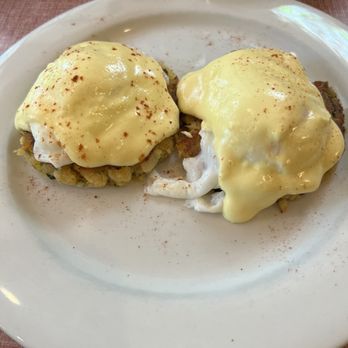 Main Street Café - Crab Cakes Eggs Benedict. - Coffee & Tea Near Me - Stockbridge, Massachusetts