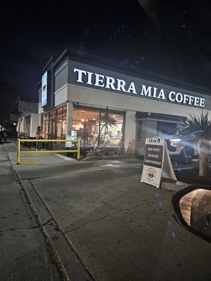 Tierra Mia Coffee Drive Thru by null