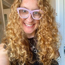 Essa Dora Salon & Spa - Best curly haircut