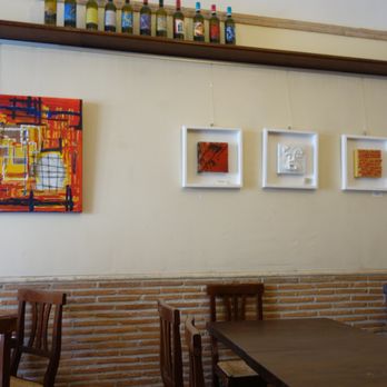 Trattoria De Gli Amici - Inside - Italian Near Me - Rome, RM